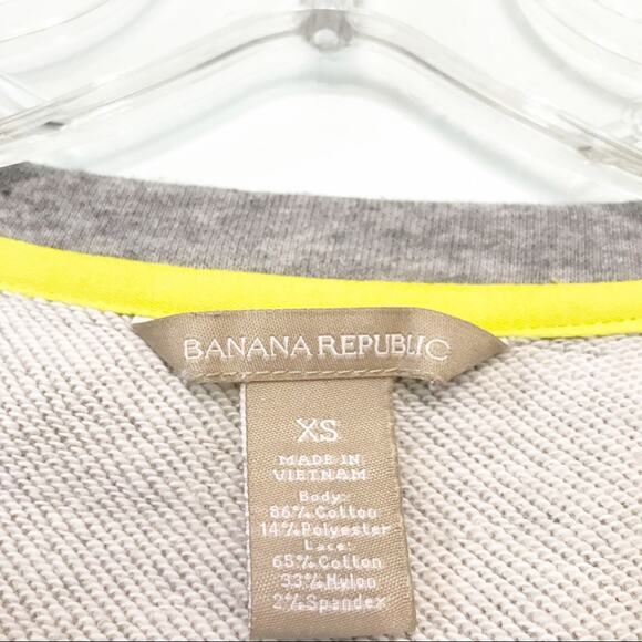 Banana Republic Lace Pullover Sweatshirt Gray White XS - Picture 3 of 5
